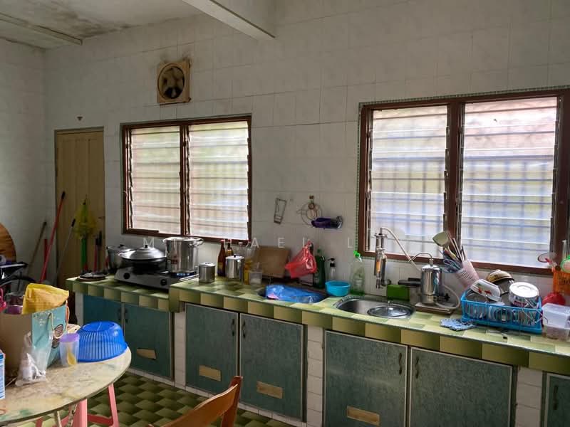 2-storey Terraced House for Sale in Menglembu (Perak) - Michael Loh - Kitchen - PropertyGuru.com.my