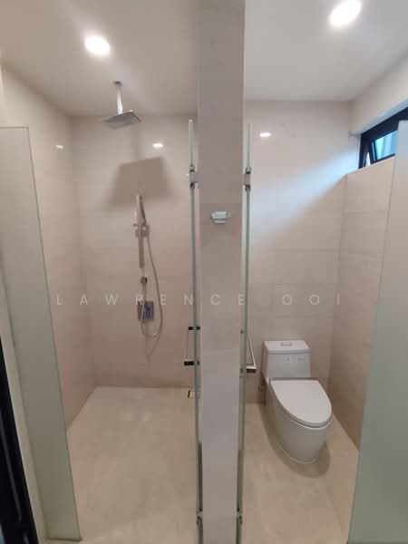 Service Residence for Rent at 10 Stonor - Lawrence Ooi - Bathroom - PropertyGuru.com.my