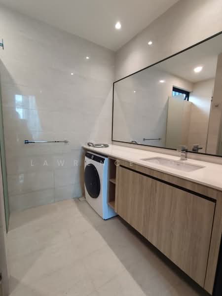 Service Residence for Rent at 10 Stonor - Lawrence Ooi - Bathroom - PropertyGuru.com.my