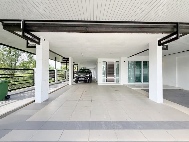 Rumah Teres 3-Tingkat untuk Dijual di Stapok (Kuching) - Phey Tze Tay - Exterior - PropertyGuru.com.my