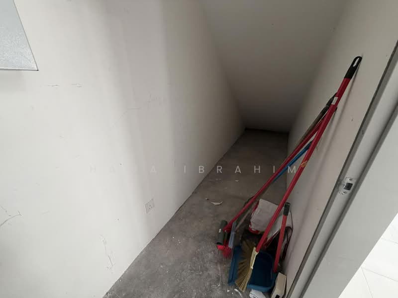 2-storey Terraced House for Sale in Nilai Impian (Nilai) - Hawa Ibrahim - Store - PropertyGuru.com.my