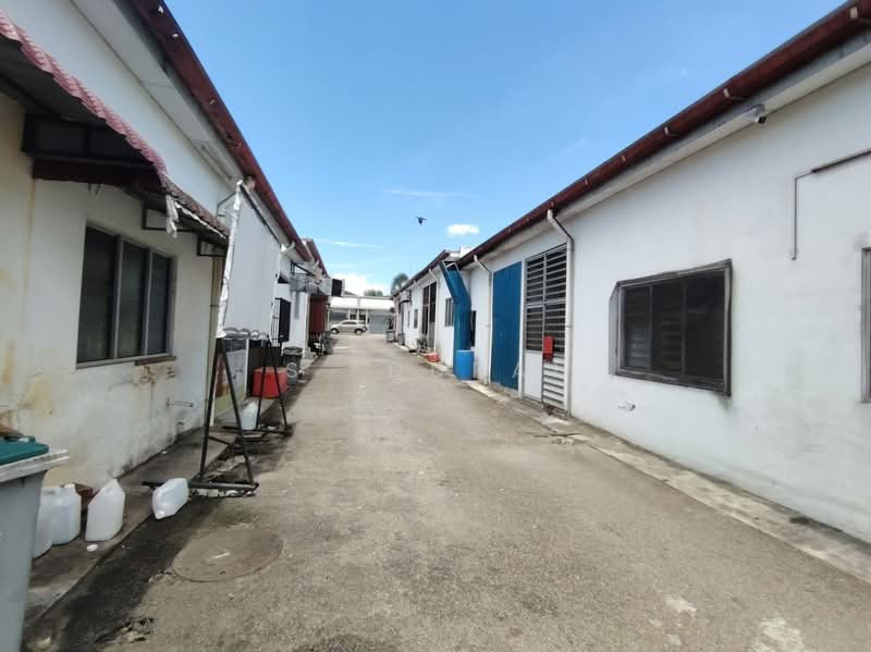 Shop for Sale in Taman Pasir Putih (Pasir Gudang) - S. Durai - Exterior - PropertyGuru.com.my