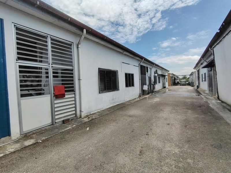 Shop for Sale in Taman Pasir Putih (Pasir Gudang) - S. Durai - Exterior - PropertyGuru.com.my