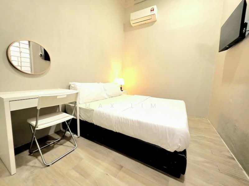 Double Storey Shop House Off Jalan Burma Georgetown untuk Untuk Dijual - RM 2,500,000, Mac 2026 - Bedroom - PropertyGuru.com.my