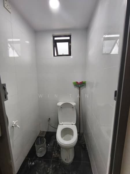 2-storey Terraced House for Sale in Taman Johor Jaya (Johor Bahru) - Win Tan - Bathroom - PropertyGuru.com.my