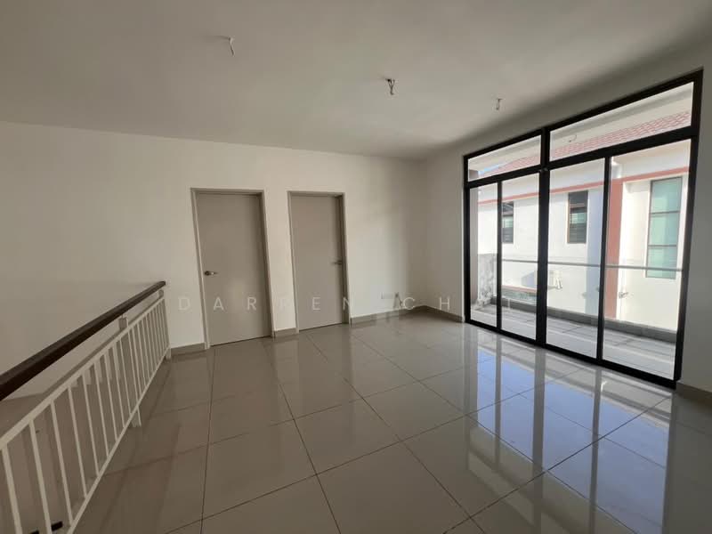 Cluster House for Sale in Bandar Putra (Kulai) - Darren Chai - Interior - PropertyGuru.com.my