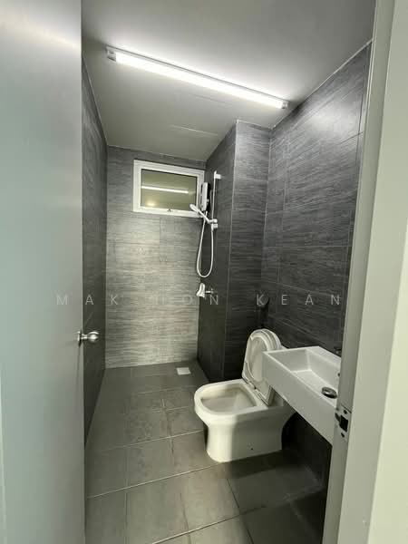 Service Residence for Rent at Gaya Resort Homes - Mak Hon Kean - Bathroom - PropertyGuru.com.my