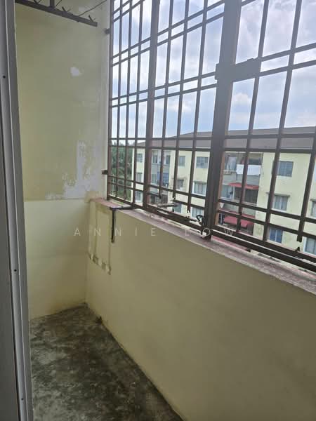 Flat for Sale at Tasek Seri Alam - Annie Low - Balcony - PropertyGuru.com.my