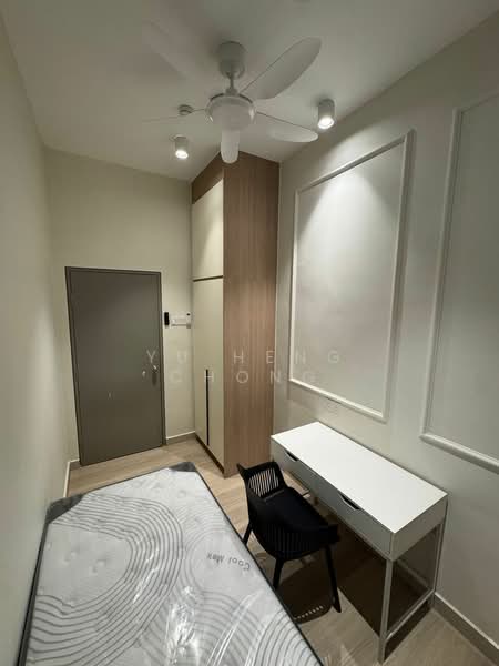 Apartment for Rent at D7 (D'Seven Lagoon Perdana) - Yu Heng Chong - Bedroom - PropertyGuru.com.my