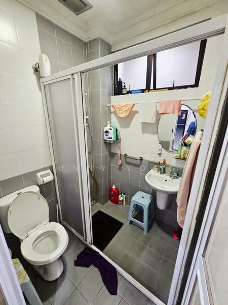 Rumah Teres untuk Dijual di Bandar Kinrara Seksyen 9 (Bandar Kinrara) - SUNNY YONG - Bathroom - PropertyGuru.com.my