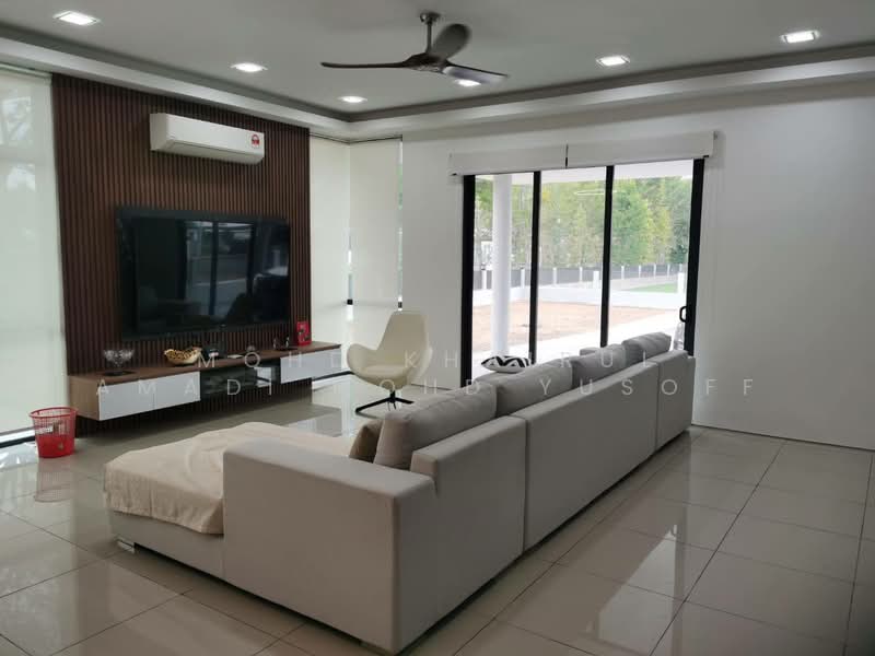 Semi-Detached House for Sale in Cyberjaya (Selangor) - Mohd Khairul Amadi Mohd Yusoff - Living Room - PropertyGuru.com.my
