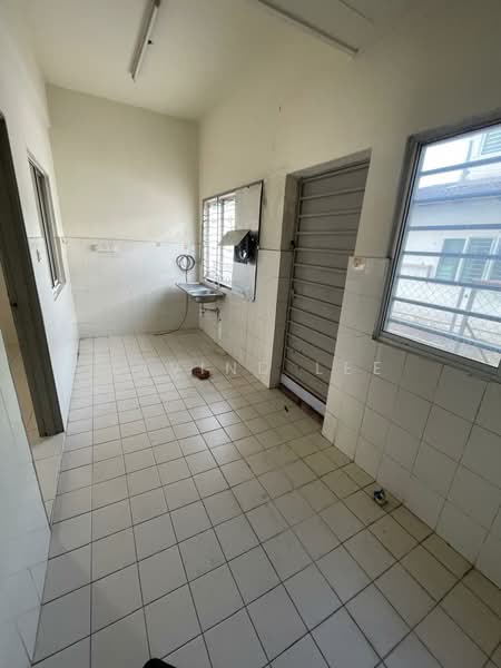 Terraced House for Rent in Bandar Puteri Klang (Klang) - Arvind Lee - Kitchen - PropertyGuru.com.my