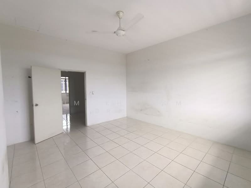 2-storey Terraced House for Rent in Bandar Mahkota Banting (Tanjong Duabelas) - Umi Khalsom Ibrahim - Interior - PropertyGuru.com.my