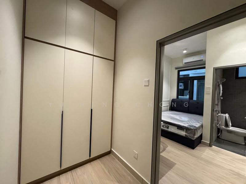 Apartment for Sale at D7 (D'Seven Lagoon Perdana) - Yu Heng Chong - Bedroom - PropertyGuru.com.my