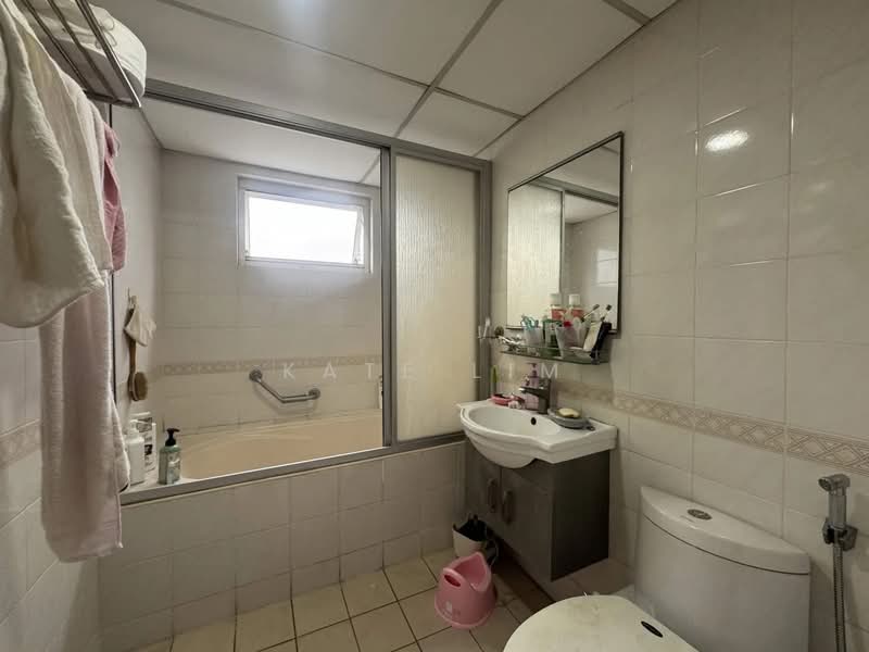 Condominium for Sale at Mont Kiara Pelangi - Kate Lim - Bathroom - PropertyGuru.com.my