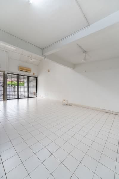 USJ 2 untuk Untuk Dijual - RM 650,000, Mac 2026 - Interior - PropertyGuru.com.my