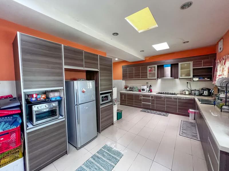 Damai Bakti untuk Untuk Dijual - RM 799,000, Mac 2026 - Kitchen - PropertyGuru.com.my