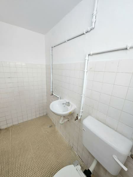 2-storey Terraced House for Sale in Segambut (Kuala Lumpur) - Faisal Abu Omar - Bathroom - PropertyGuru.com.my