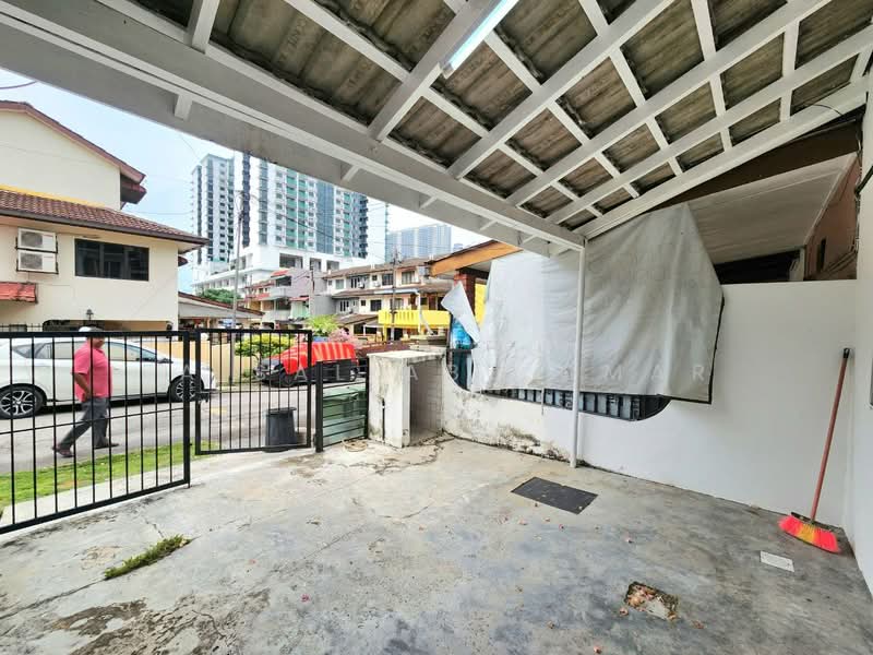 2-storey Terraced House for Sale in Segambut (Kuala Lumpur) - Faisal Abu Omar - Exterior - PropertyGuru.com.my