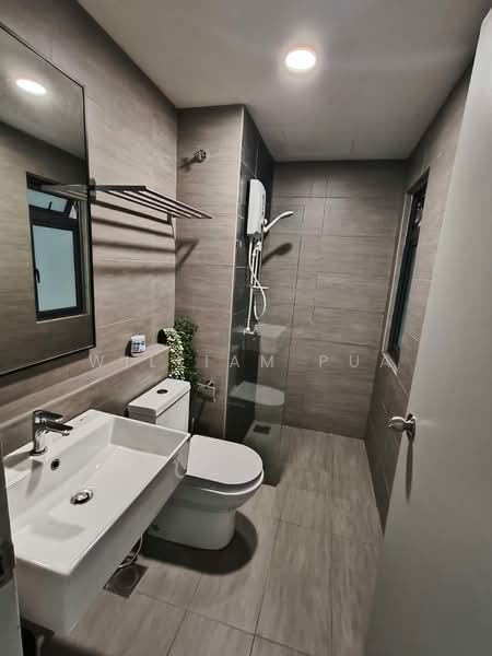 Service Residence for Rent at Maya Bay Residences @ Gamuda Cove - William Pua - Bathroom - PropertyGuru.com.my