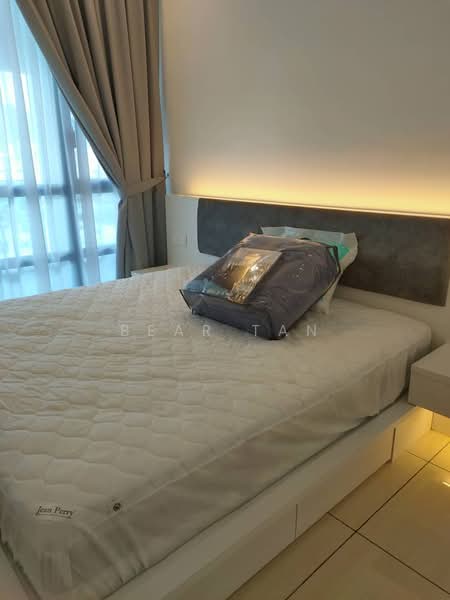 Queens Residences Q1 @ Queens Waterfront untuk Untuk Dijual - RM 1,200,000, Mac 2026 - Bedroom - PropertyGuru.com.my