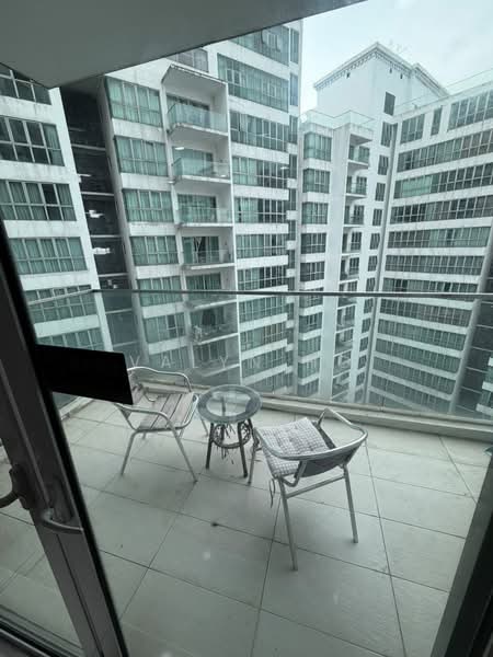 Regalia Residence untuk Untuk Disewa - RM 2,200 /bulan, Mac 2026 - Balcony - PropertyGuru.com.my