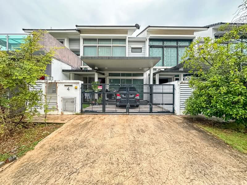 2-storey Terraced House for Sale in Denai Alam (Shah Alam) - Nur Alia Omar - Exterior - PropertyGuru.com.my