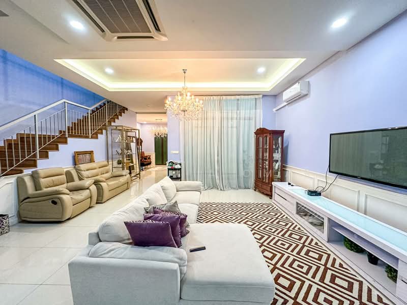 2-storey Terraced House for Sale in Denai Alam (Shah Alam) - Nur Alia Omar - Living Room - PropertyGuru.com.my