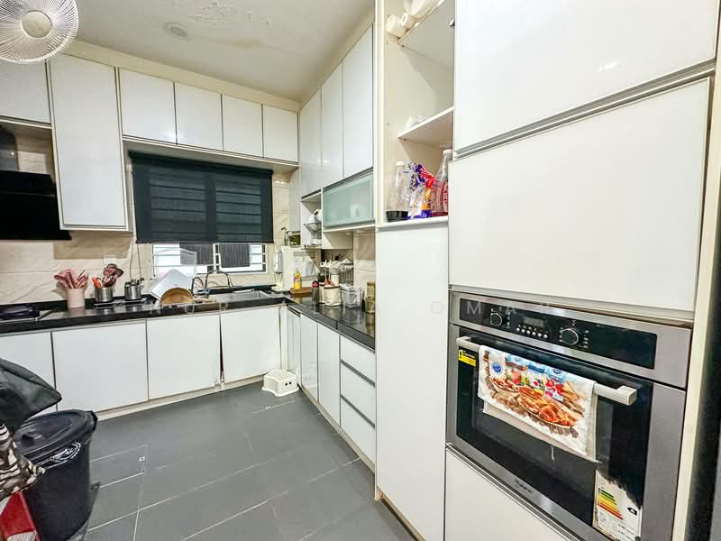 2-storey Terraced House for Sale in Denai Alam (Shah Alam) - Nur Alia Omar - Kitchen - PropertyGuru.com.my