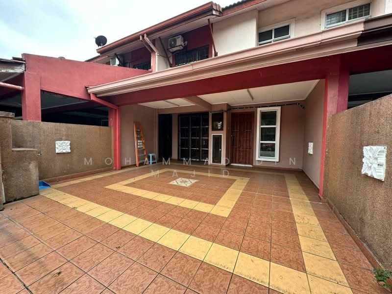 For Sale - Taman Pinggiran Usj