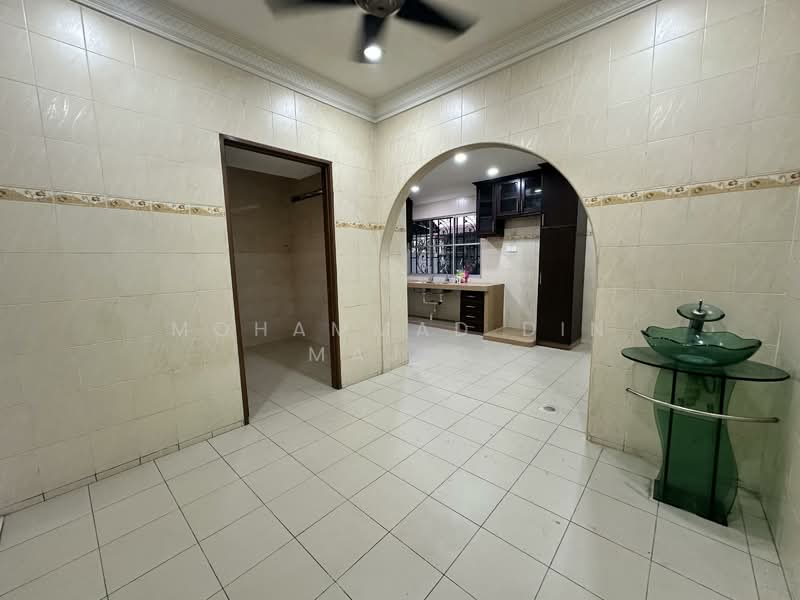 For Sale - Taman Pinggiran Usj