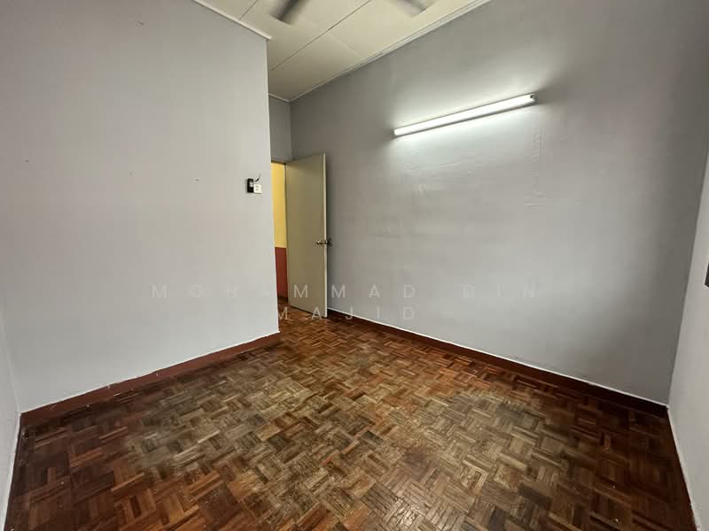 For Sale - Taman Pinggiran Usj