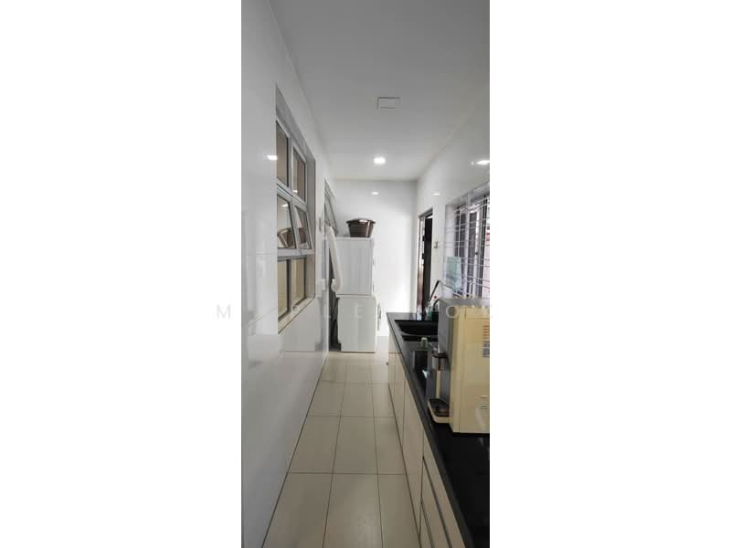Kemuning Utama untuk Untuk Dijual - RM 850,000, Mac 2026 - Kitchen - PropertyGuru.com.my