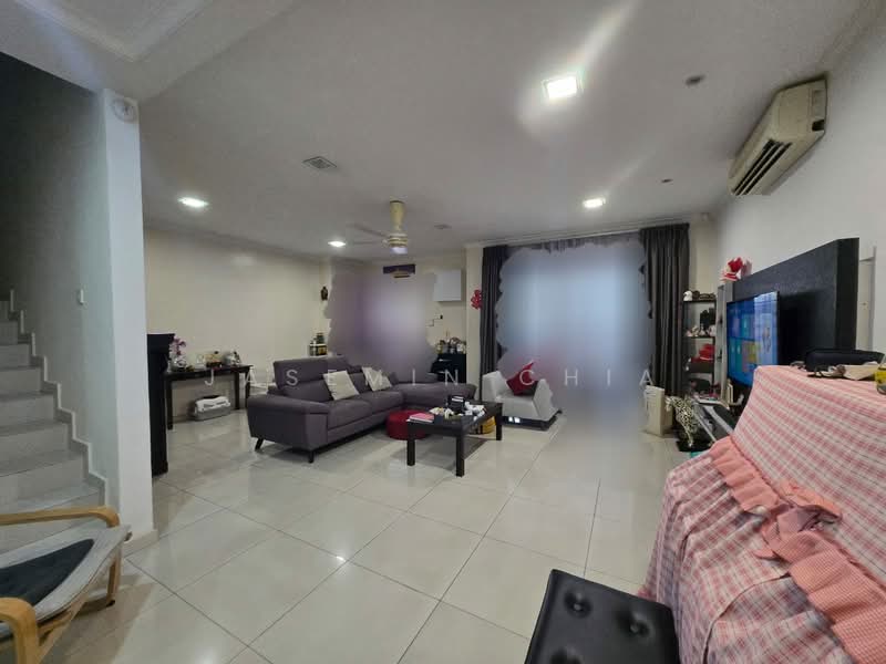 Terraced House for Sale in Taman Fadason (Kepong) - Jasemin Chia - Living Room - PropertyGuru.com.my