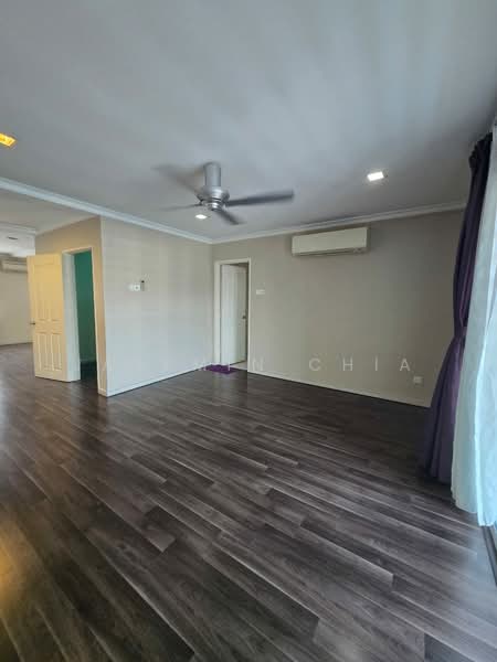 Terraced House for Sale in Taman Fadason (Kepong) - Jasemin Chia - Living Room - PropertyGuru.com.my