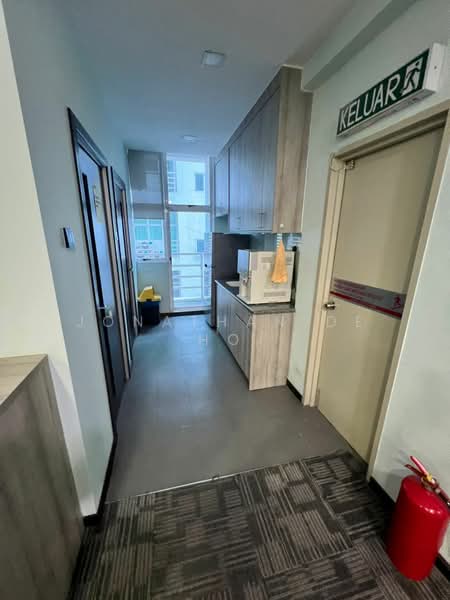Office for Rent in Kayu Ara (Selangor) - Jonathan De Ho - Corridor - PropertyGuru.com.my