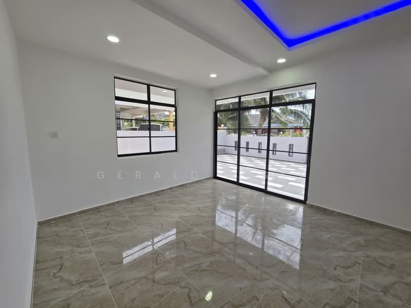 Semi-Detached House for Sale in Taman Chenggal (Kulim) - Gerald Peski - Living Room - PropertyGuru.com.my