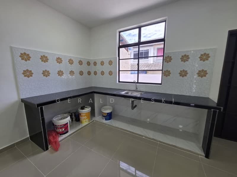 Semi-Detached House for Sale in Taman Chenggal (Kulim) - Gerald Peski - Kitchen - PropertyGuru.com.my