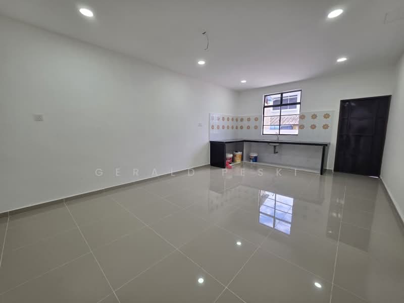 Semi-Detached House for Sale in Taman Chenggal (Kulim) - Gerald Peski - Kitchen - PropertyGuru.com.my