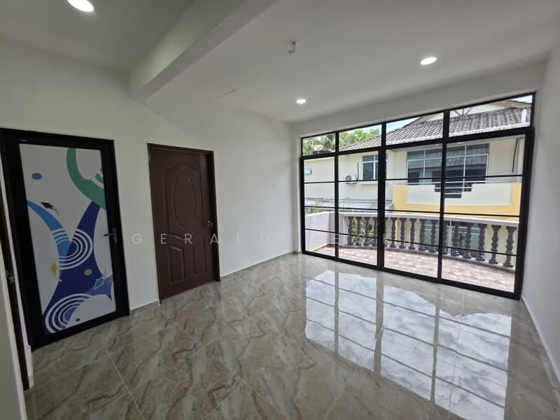 Semi-Detached House for Sale in Taman Chenggal (Kulim) - Gerald Peski - Interior - PropertyGuru.com.my