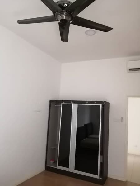 Apartment for Rent at The WaterEdge (Pinggiran Air) - Loh Lee Peng - Bedroom - PropertyGuru.com.my
