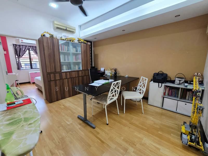 2-storey Terraced House for Sale in Bandar Kinrara (Selangor) - SUNNY YONG - Study - PropertyGuru.com.my