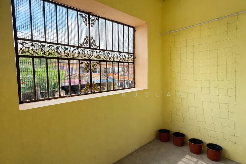 Seksyen 3 Bangi untuk Untuk Dijual - RM 600,000, Apr 2026 - Balcony - PropertyGuru.com.my