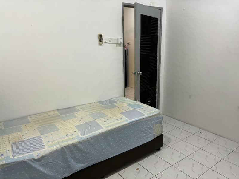 1-storey Terraced House for Sale in Seremban (Negeri Sembilan) - Sam Hee - Bedroom - PropertyGuru.com.my