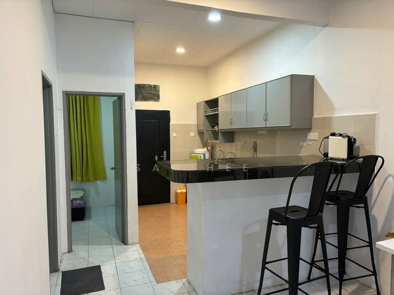 1-storey Terraced House for Sale in Seremban (Negeri Sembilan) - Sam Hee - Kitchen - PropertyGuru.com.my