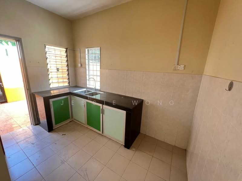 Terraced House for Sale in Kota Emerald (Rawang) - Jessie Wong - Kitchen - PropertyGuru.com.my