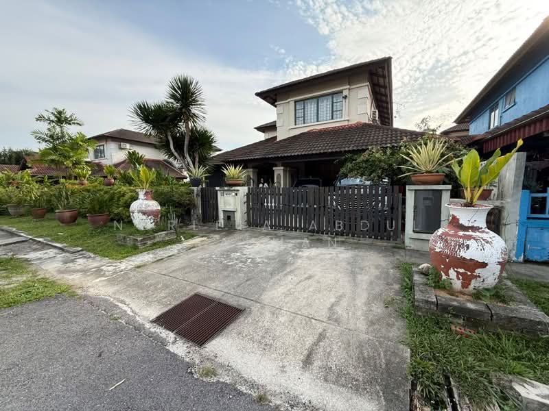 Semi-Detached House for Sale in Beranang (Selangor) - Norlela Abdul Rahman - Exterior - PropertyGuru.com.my