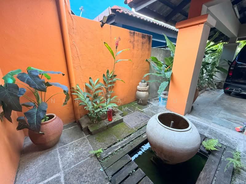Semi-Detached House for Sale in Beranang (Selangor) - Norlela Abdul Rahman - Exterior - PropertyGuru.com.my