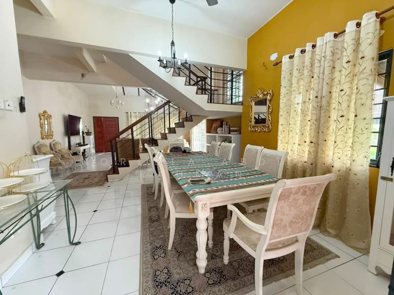 Semi-Detached House for Sale in Beranang (Selangor) - Norlela Abdul Rahman - Dining Room - PropertyGuru.com.my