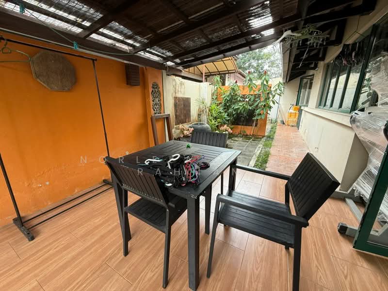 Semi-Detached House for Sale in Beranang (Selangor) - Norlela Abdul Rahman - Exterior - PropertyGuru.com.my